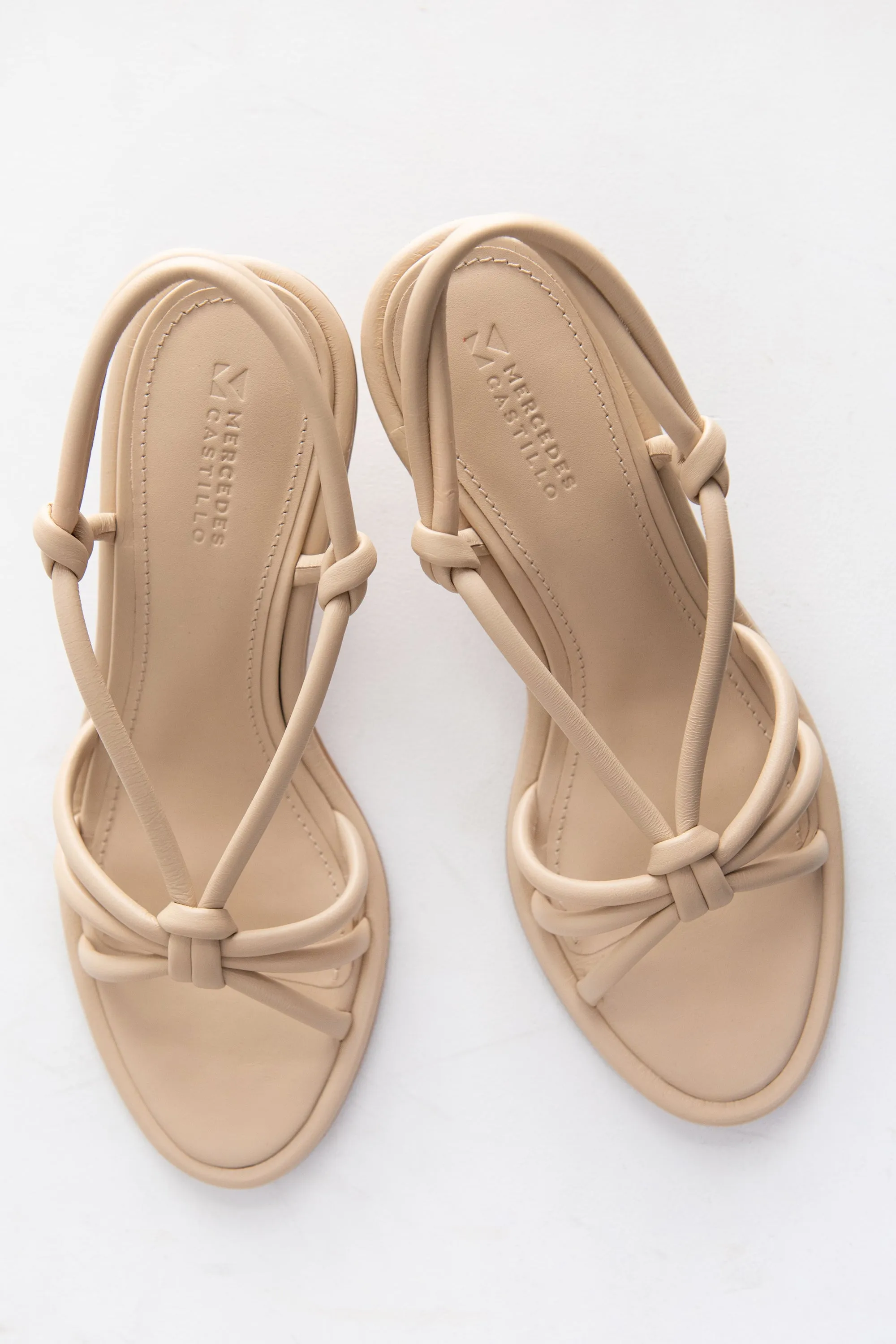 Audra Mid, Khaki