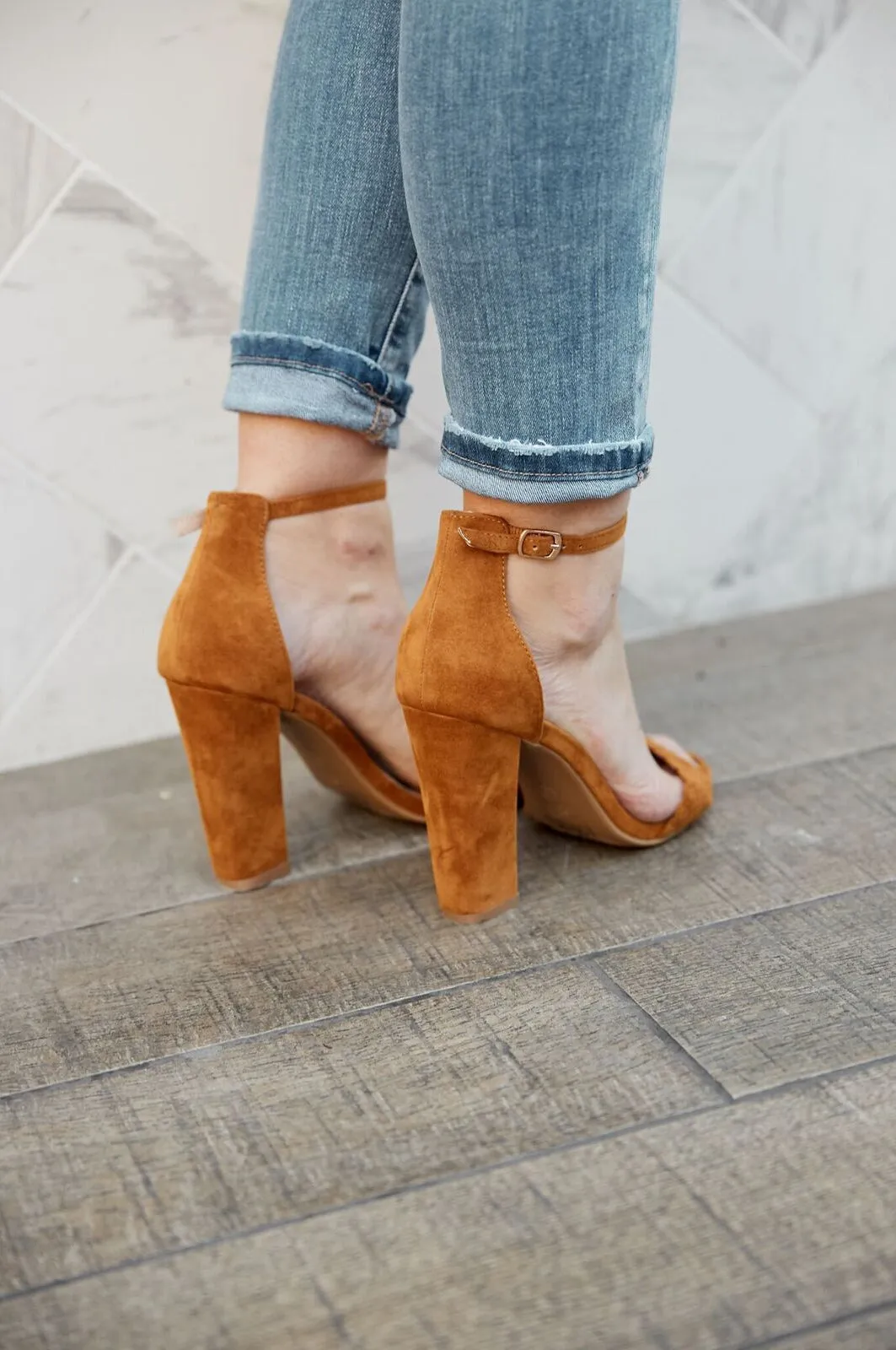 Chestnuts Roasting Fireside Heel