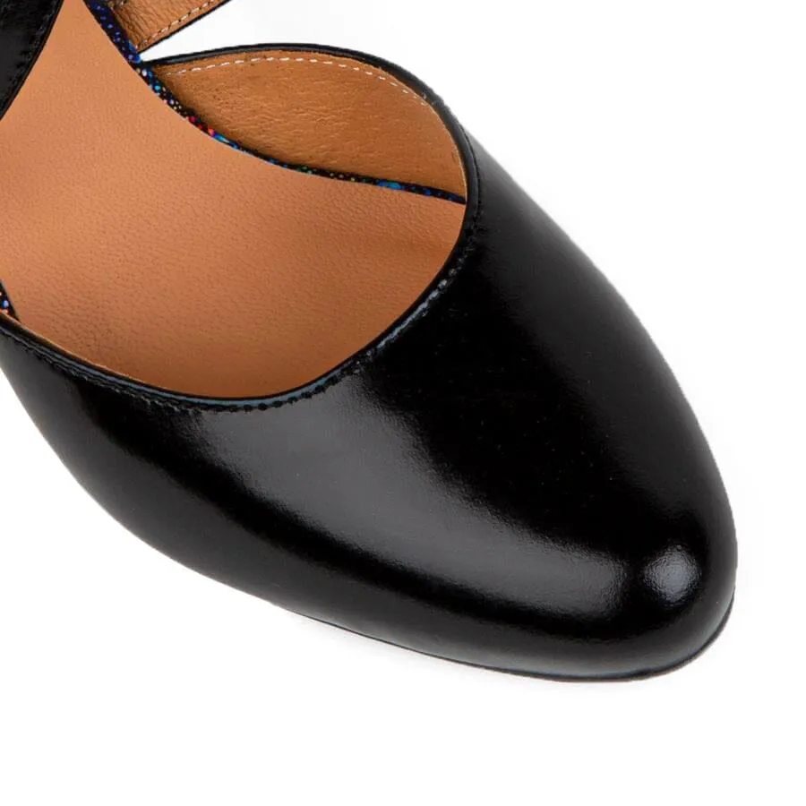 Kylie - Black Flower (Leather Toe)