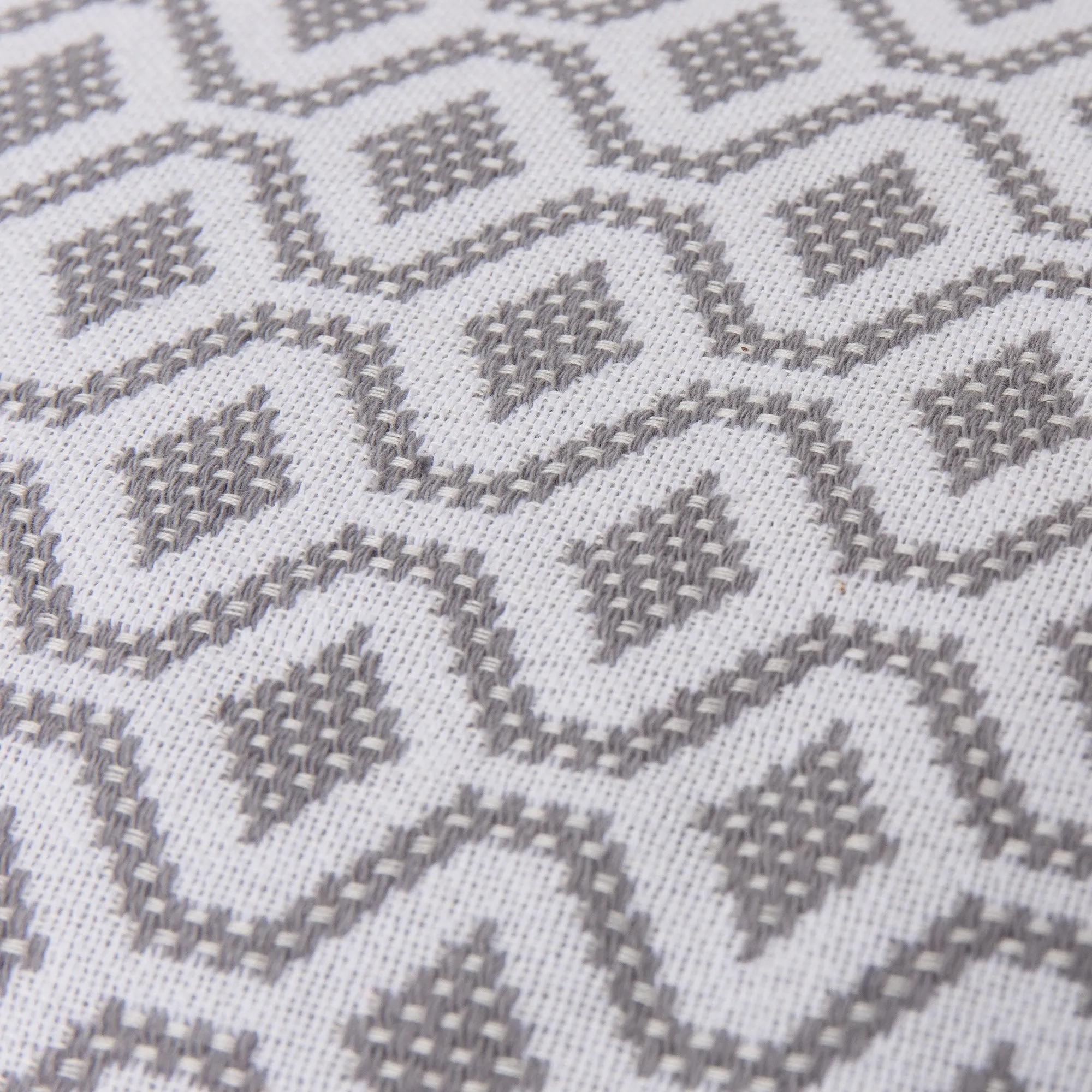 Viana Cushion Cover [Grey/White]